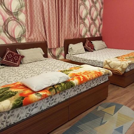Aashirwad Residency Bed and Breakfast Ujjain Buitenkant foto