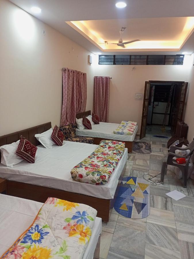 Aashirwad Residency Bed and Breakfast Ujjain Buitenkant foto