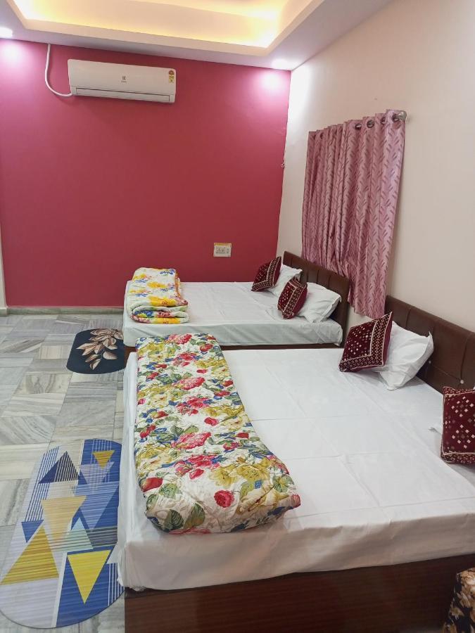 Aashirwad Residency Bed and Breakfast Ujjain Buitenkant foto