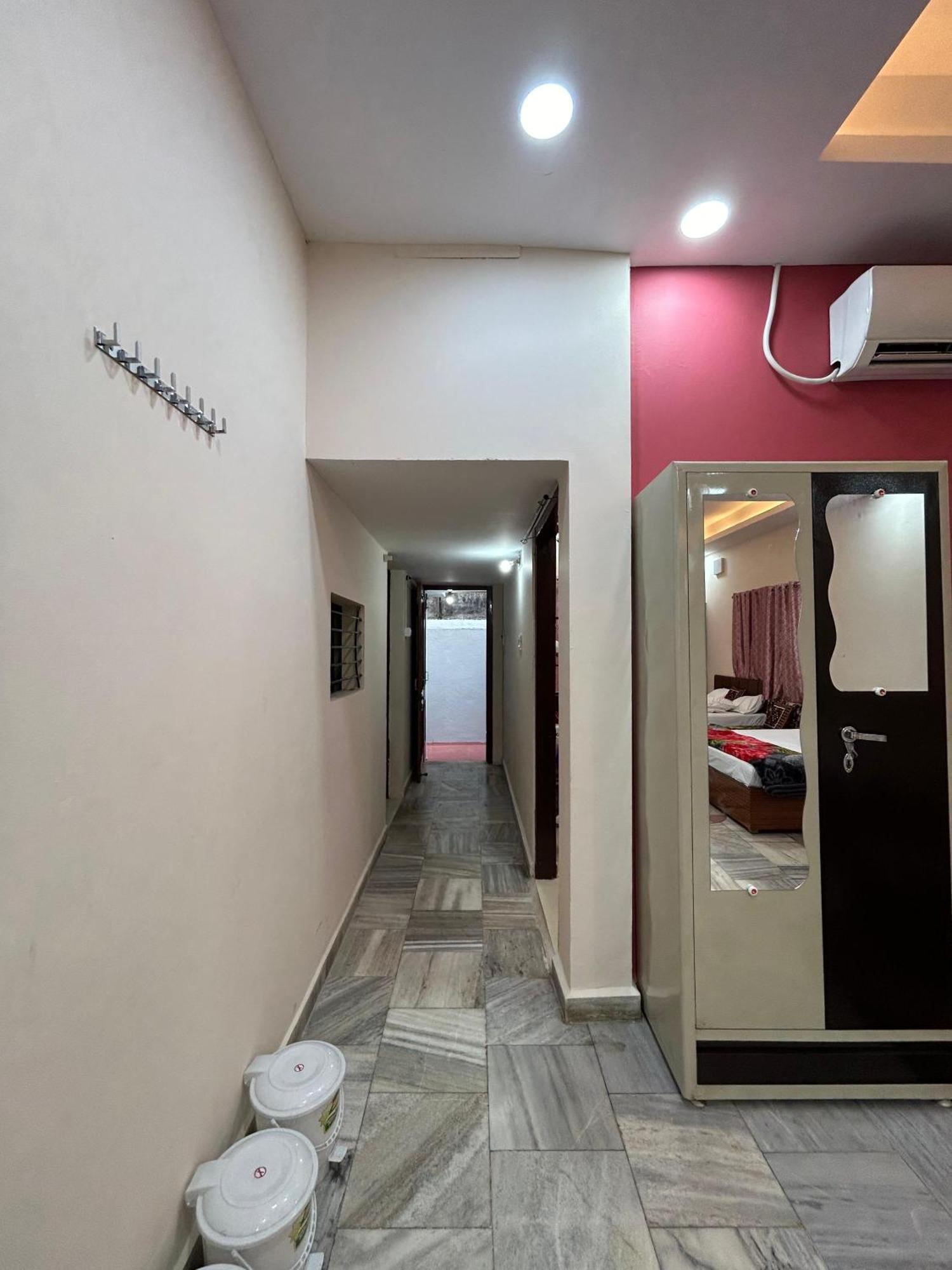 Aashirwad Residency Bed and Breakfast Ujjain Buitenkant foto